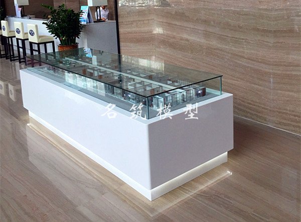 �麣�����Ŵ�B�҃�ģ��